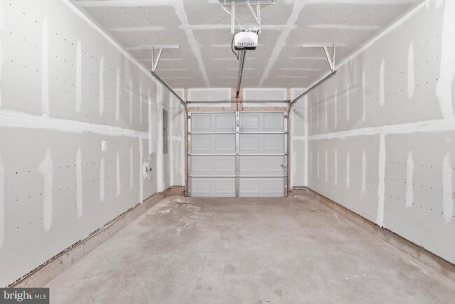 Building Photo - 129 Kinkade Ct