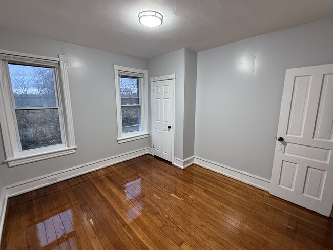 Building Photo - 1006 Spruce St