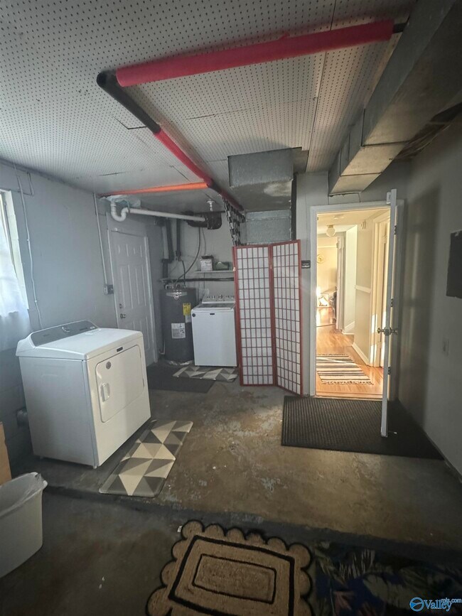 Building Photo - 3813 NW Millbrae Dr