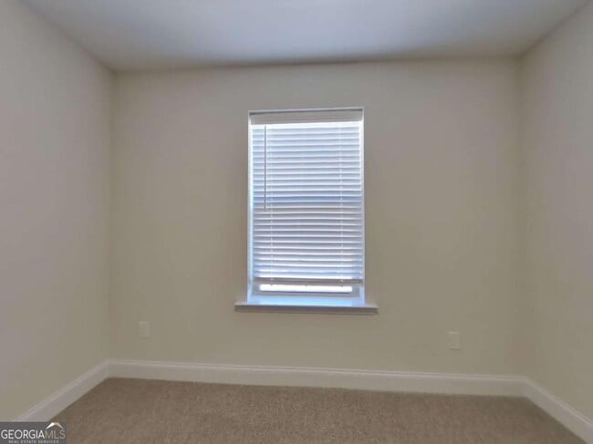 Building Photo - 635 Cantrell Dr