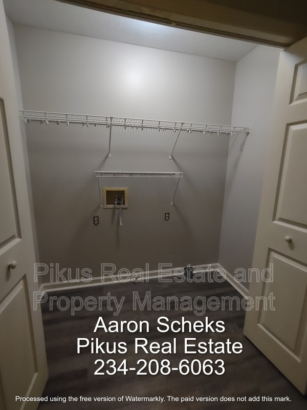 Building Photo - 4987 Shawn Cir NW