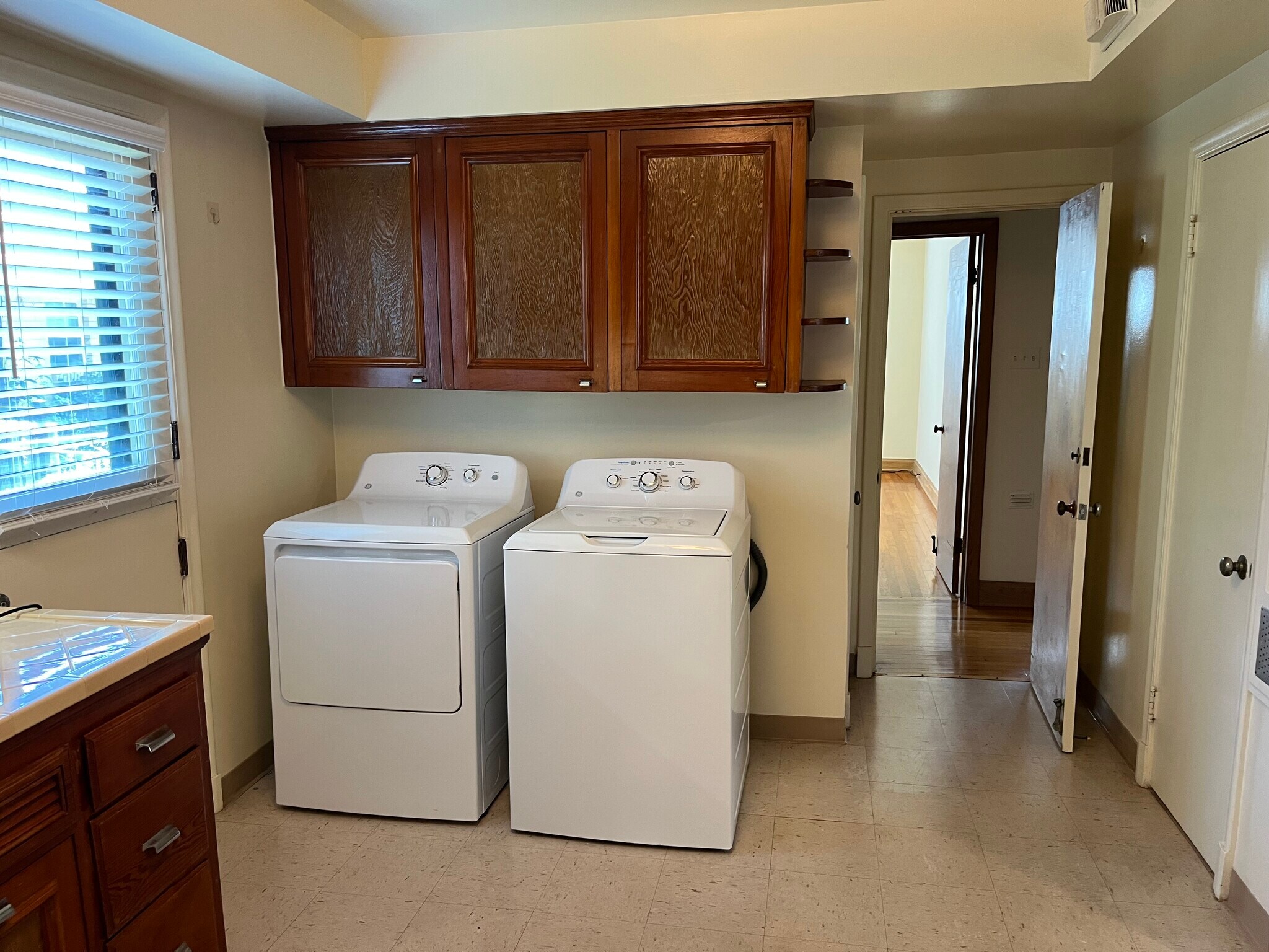 Laundry in Kitchen - 30 Thrasher St