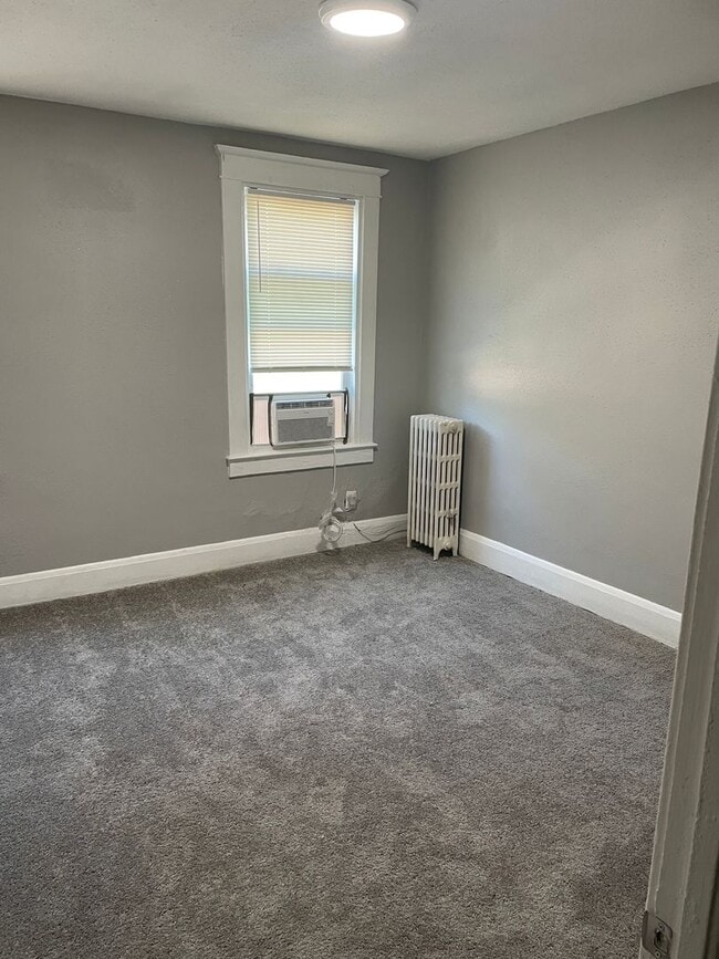 Building Photo - Three-Bedroom Home In Baltimore