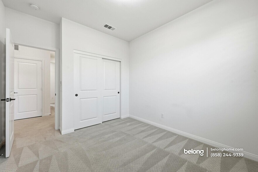 Building Photo - 2182 Bluestone Cir