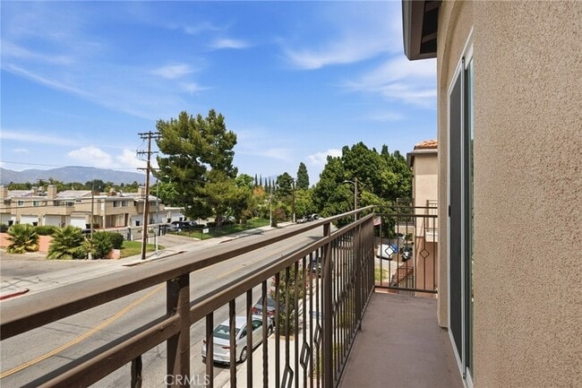 Building Photo - 15340 Lassen St