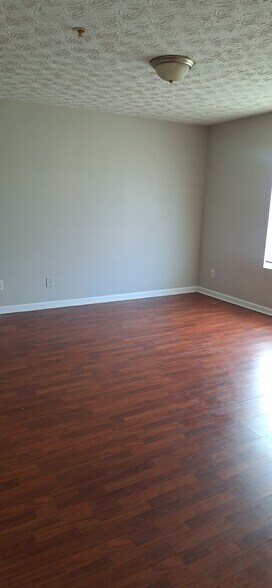 Building Photo - 8301 Waldrop Pl
