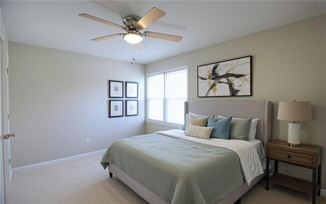 Building Photo - 1156 Magnolia Way SE