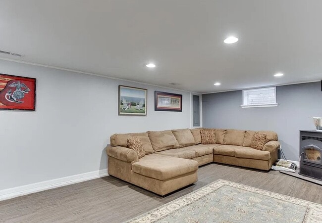 Building Photo - 735 Reckord Rd