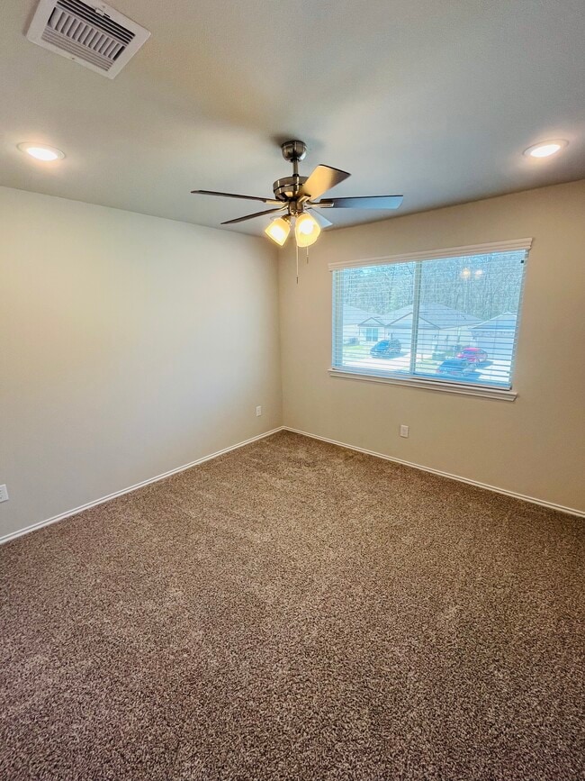 Building Photo - 2018 Cedar Br Dr