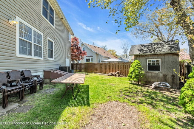 Building Photo - 1205 Roseld Ave