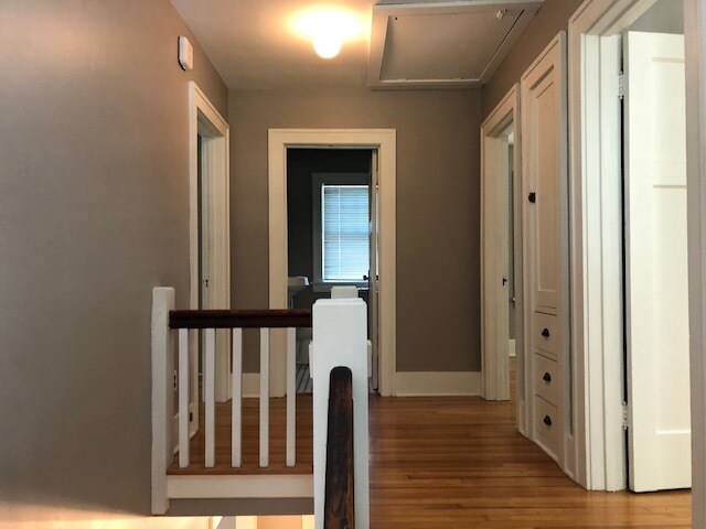 Building Photo - 331 Melrose Ct