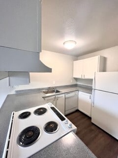 Building Photo - 5726 59th St Ct W