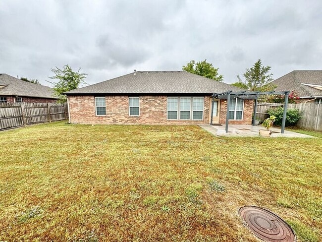 Building Photo - 8916 N 155th E Ave