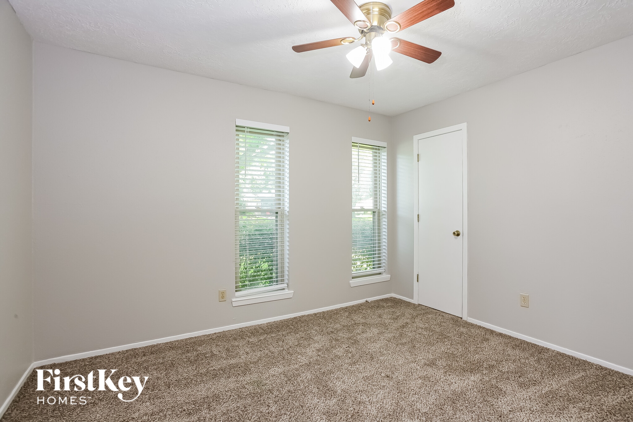 Building Photo - 16106 David Glen Dr