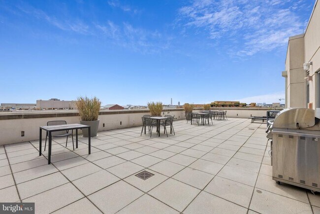 Building Photo - 301 Massachusetts Ave NW