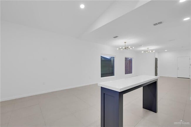 Building Photo - 23 N 28th St