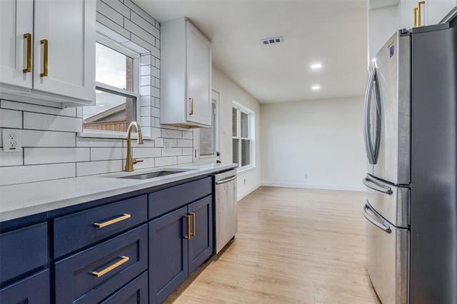 Building Photo - 301 Towne House Ln