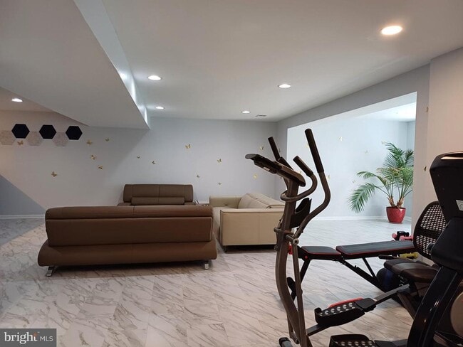 Building Photo - 25501 Emerson Oaks Dr