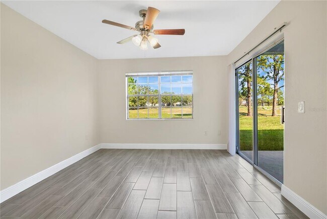 Building Photo - 13953 Fairway Island Dr