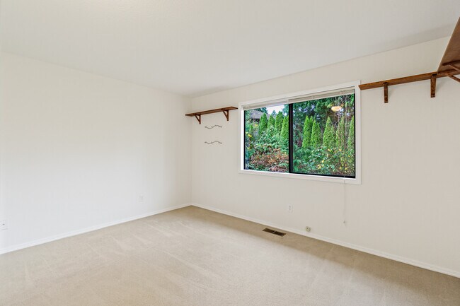 Building Photo - 4219 212th Ave NE