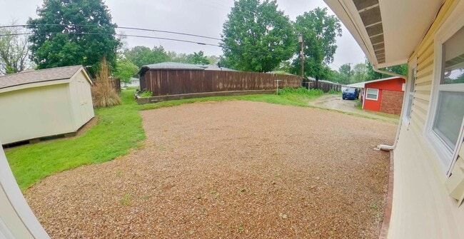 Building Photo - 820 Griffith Dr