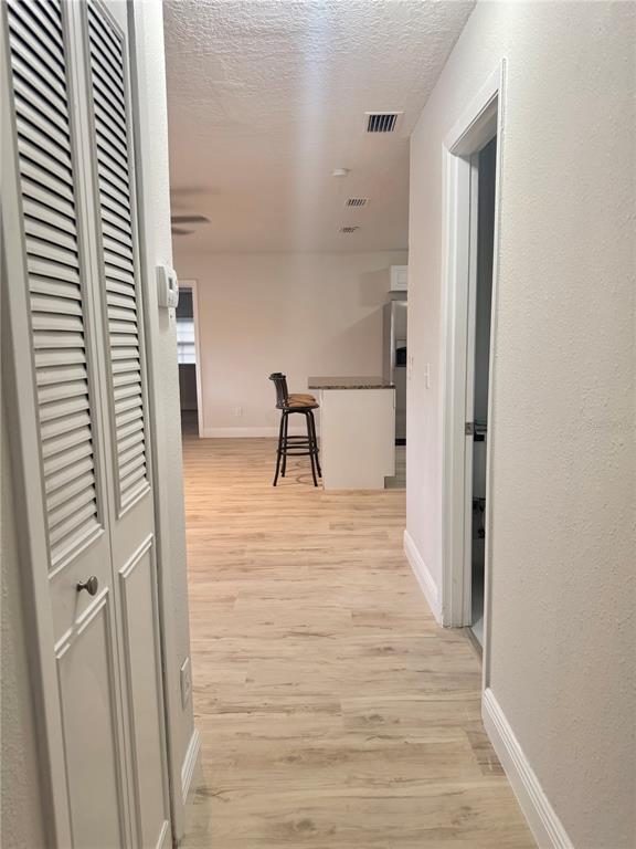 Building Photo - 2336 Nansen Ave