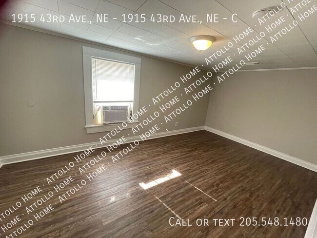 Building Photo - 1915 43rd NE Ave