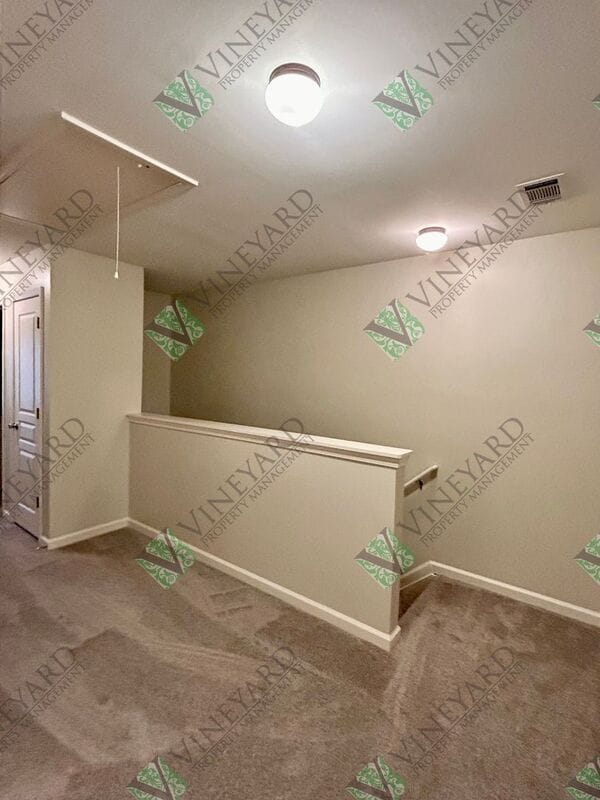 Building Photo - 6130 Elmshorn Way