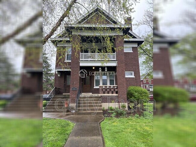 Building Photo - 2581 Madison Rd