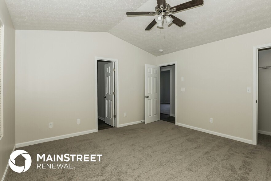 Building Photo - 955 Foxworthy Ln