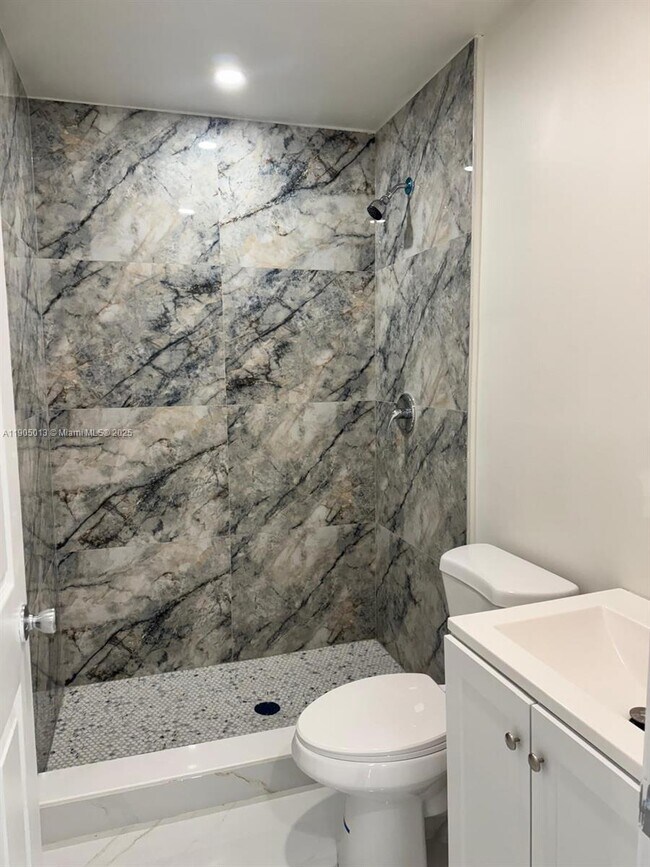 Building Photo - 9815 SW 21st St