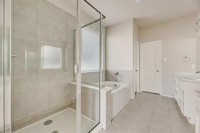 Building Photo - 5913 Hopkins Dr