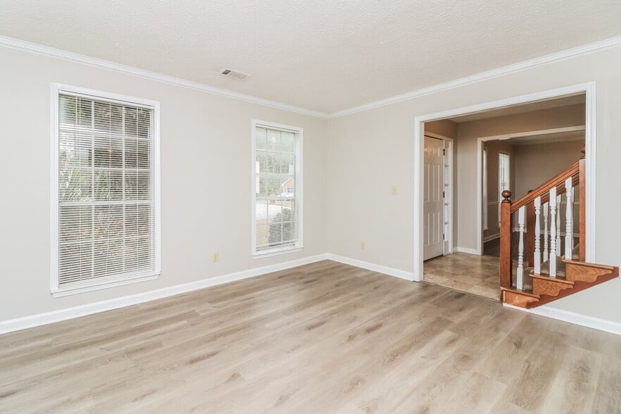 Building Photo - 435 Standing Rock Dr