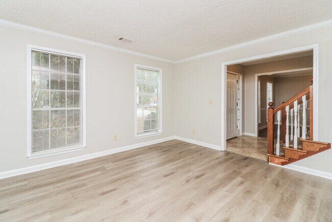 Building Photo - 435 Standing Rock Dr