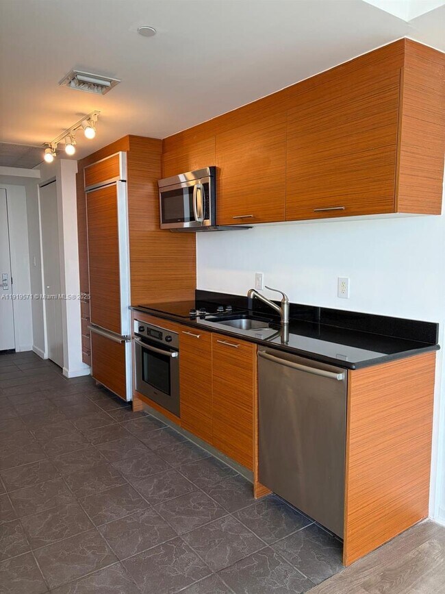 Building Photo - 50 Biscayne Blvd