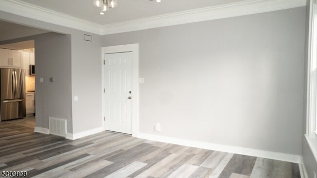 Building Photo - 65 Poe Ave