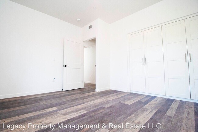 Building Photo - 632 McCorkle Ave