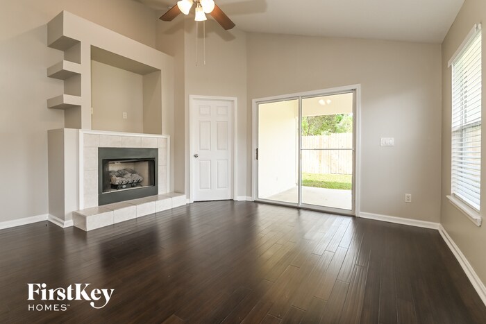Building Photo - 12285 Gehrig Dr