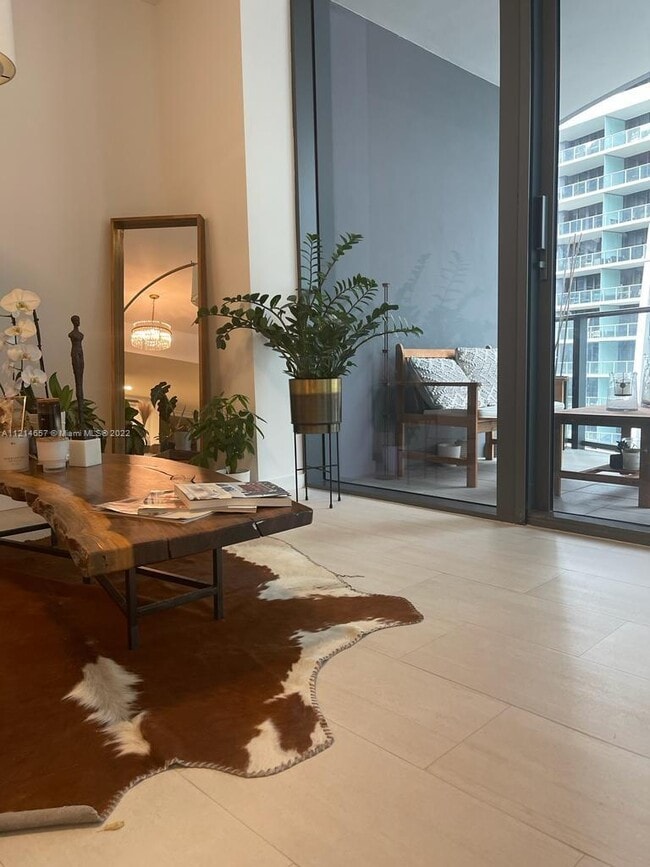 Building Photo - 1000 Brickell Plaza