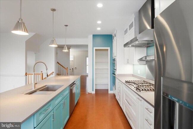 Building Photo - 901 Harrison Cir