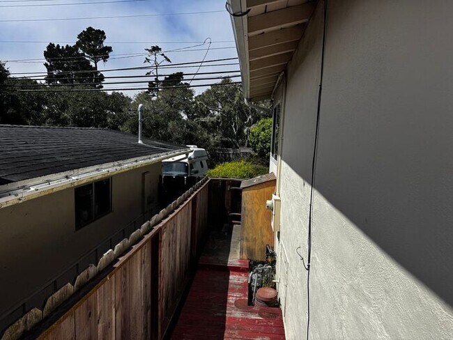 Building Photo - Charming Two Bedroom Pacific Grove Home