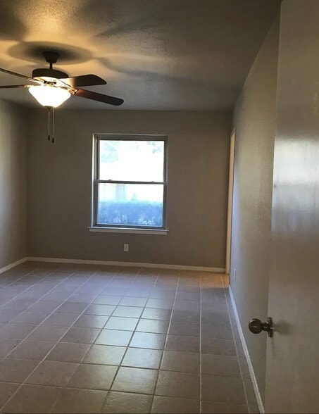 Master Bedroom - 516 Mustang Drive