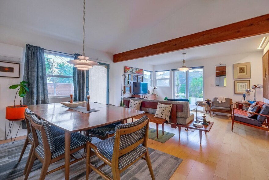 Building Photo - 4523 Tourmaline St