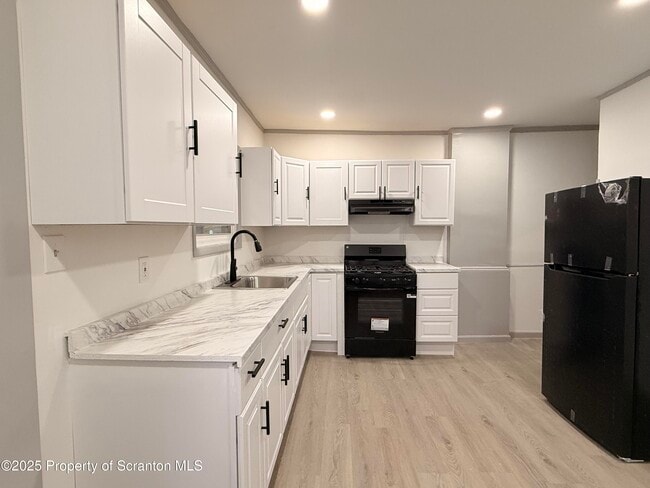 Building Photo - 1220 Dartmouth St