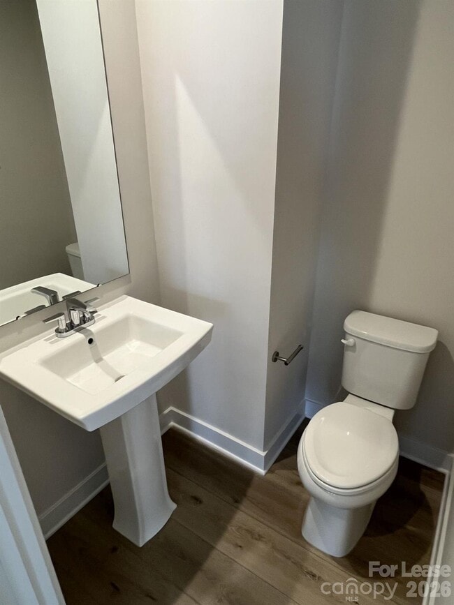 Building Photo - 5013 Griers Hl Dr
