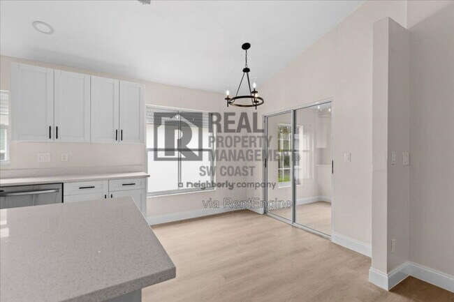 Building Photo - 3358 Sabal Springs Blvd