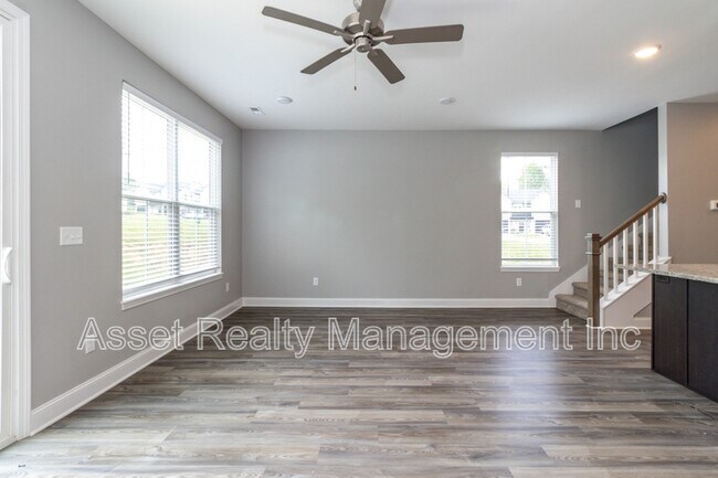 Building Photo - 4839 Lake Ln