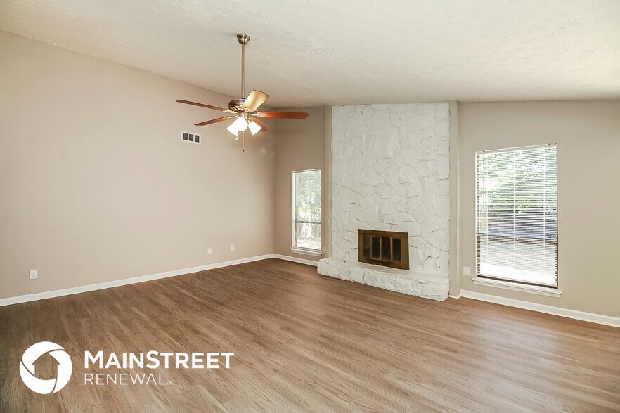 Building Photo - 8178 Winewood Way
