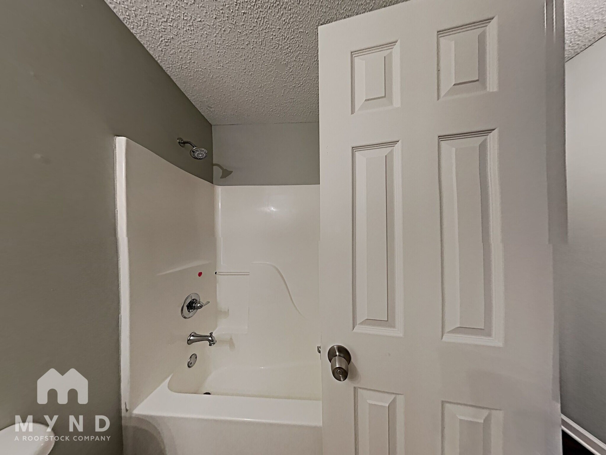 Building Photo - 2025 Plantation Pkwy