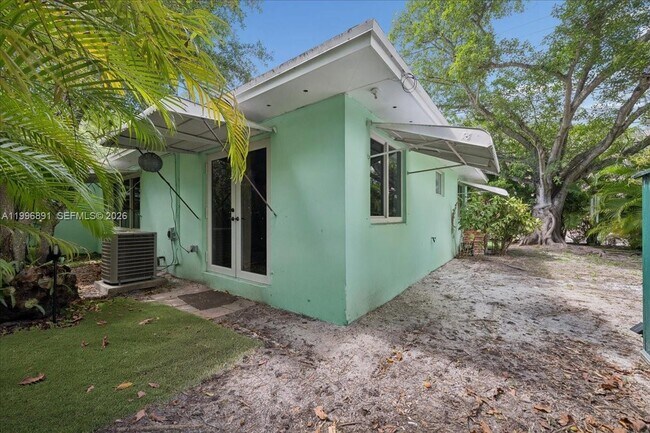 Building Photo - 3490 William Ave